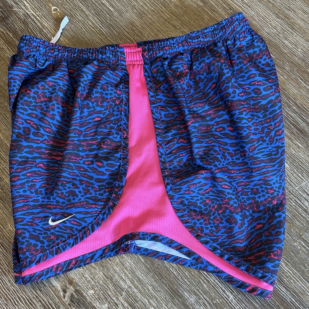 Nike Dri‑FIT Tempo Running Shorts Womens Small Animal Print Lined Pink Blue